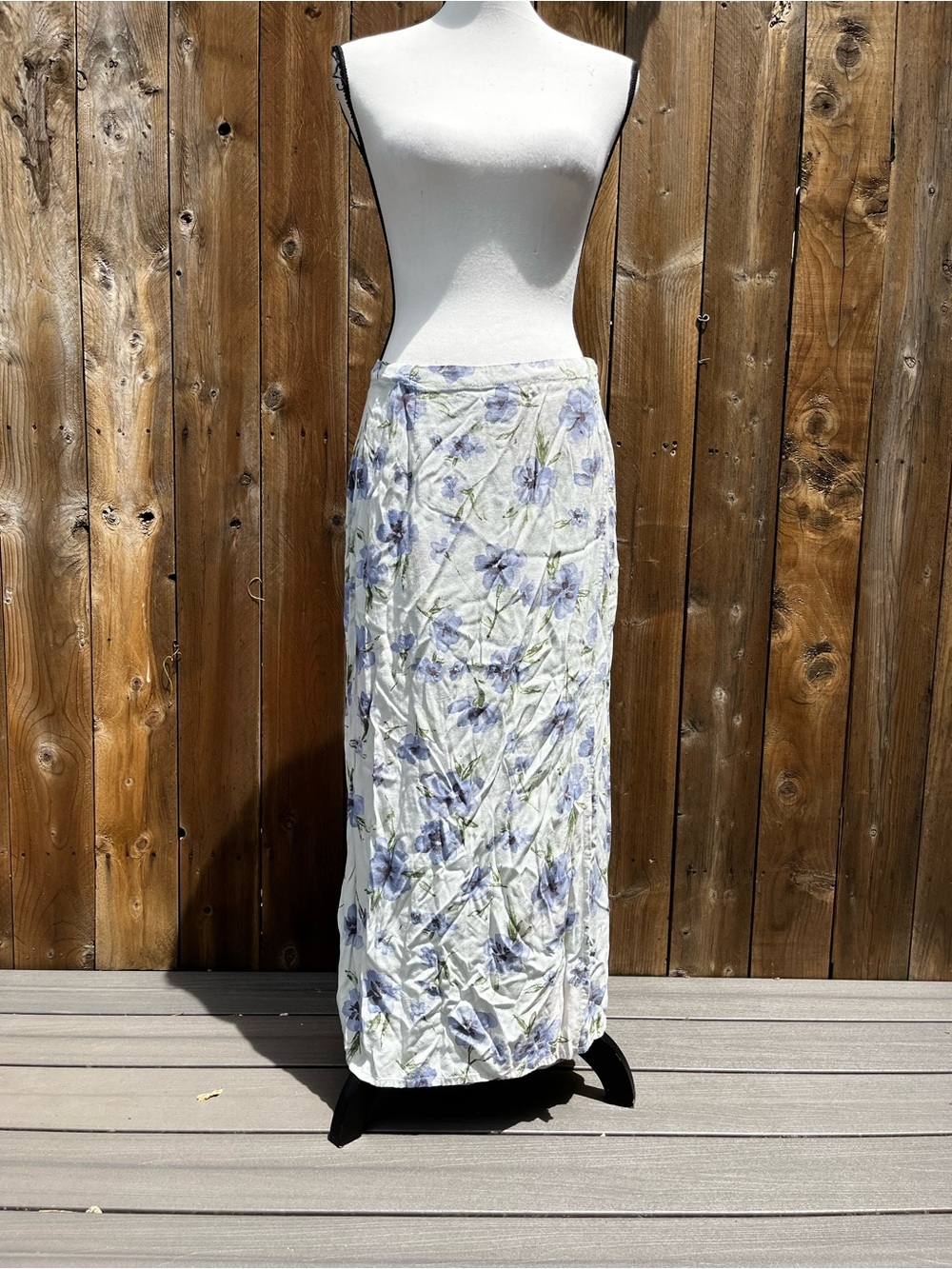 Y2K vintage The Limited Blue Floral Maxi Skirt Practical Magic Vibes.        🪻✨🌚